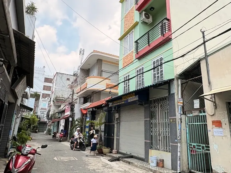 Cơ hội duy nhất sở hữu nhà riêng trung tâm Trung Mỹ Tây với giá cực tốt... Bán nhà riêng tại Trung Mỹ Tây, Hồ Chí Minh 01