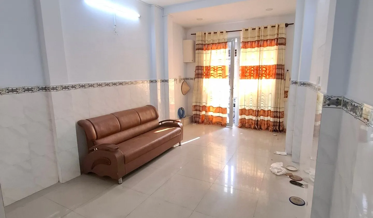 GẦN CHỢ P.T.H – ĐANG CHO THUÊ 7TR/TH... Bán nhà riêng tại Chánh Hưng, Hồ Chí Minh 01