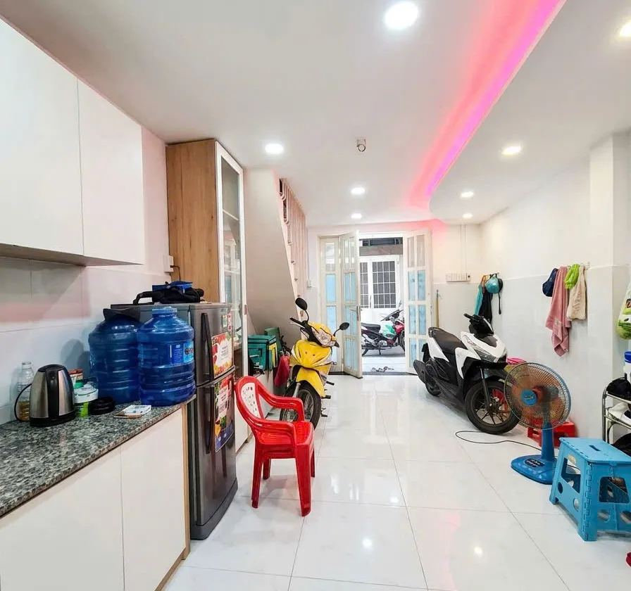 NHÀ ĐẸP KHU TÊN LỬA – ĐỐI DIỆN BẾN XE MIỀN TÂY-CHỈ 2.8 TỶ... Bán nhà riêng tại An Lạc, Hồ Chí Minh 01