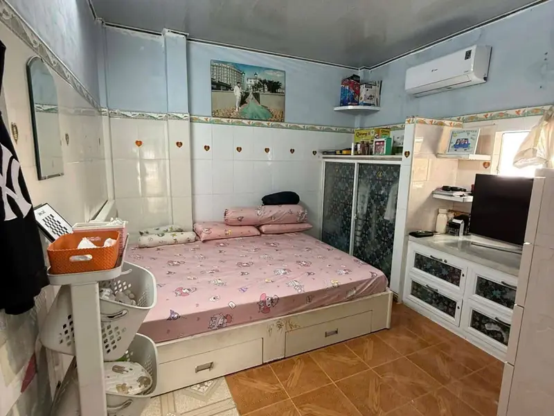 120 M2 (7×18) - 9.9 T.Ỷ - HẺM XE HƠI GẦN CHỢ XÓM CỦI (PP) P.PHÚ ĐỊNH TP.HCM
- Sổ vuông, hoàn công... Bán nhà riêng tại Phú Định, Hồ Chí Minh 01
