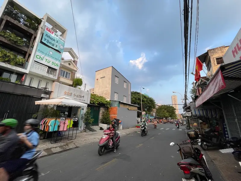 Nhà mặt phố ngã tư Phường Mai Xuân Thưởng, cơ hội có 1 không 2 với nội thất siêu sang... Bán nhà mặt phố tại Bình Tây, Hồ Chí Minh 01