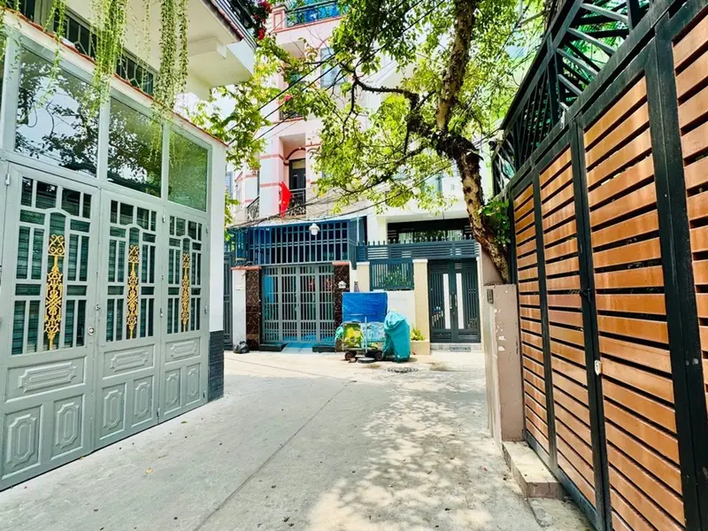 Bán nhà riêng 4 tầng tại Bình Đông, diện tích 48,9m2, lô góc, hẻm xe tải, pháp lý rõ ràng... Bán nhà riêng tại Phú Định, Hồ Chí Minh 01