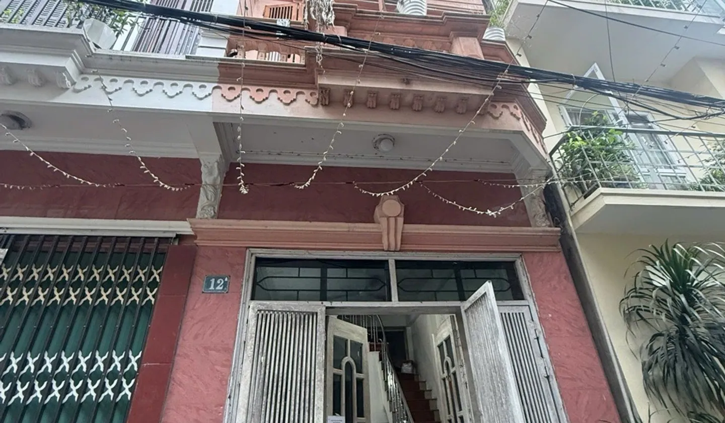 Bán nhà riêng 4 tầng khu trung tâm Hoa Lâm, giá giảm hấp dẫn... Bán nhà riêng tại Việt Hưng, Hà Nội 01