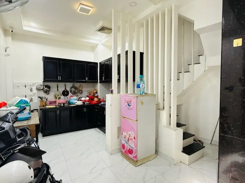 Bán nhà 5 tầng 18m2, có 3 phòng ngủ, giá 3.3 tỷ tại Quận Phú Nhuận... Bán nhà riêng tại Phú Nhuận, Hồ Chí Minh 01