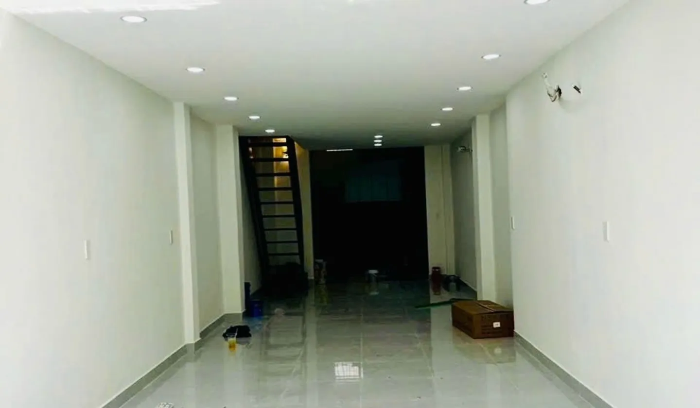 Nhà 2 Tầng Mặt Phố Kinh Doanh Sầm Uất Tại Linh Xuân... Bán nhà mặt phố tại Linh Xuân, Hồ Chí Minh 01