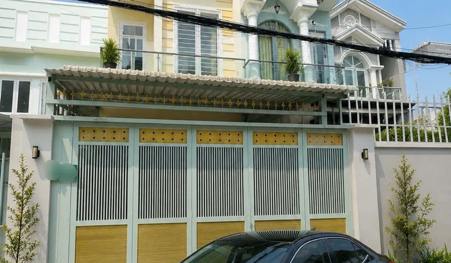 Nhà đẹp hẻm ô tô, gara rộng ở Quận 7, gần Phú Mỹ Hưng... Bán nhà riêng tại Phú Thuận, Hồ Chí Minh 01