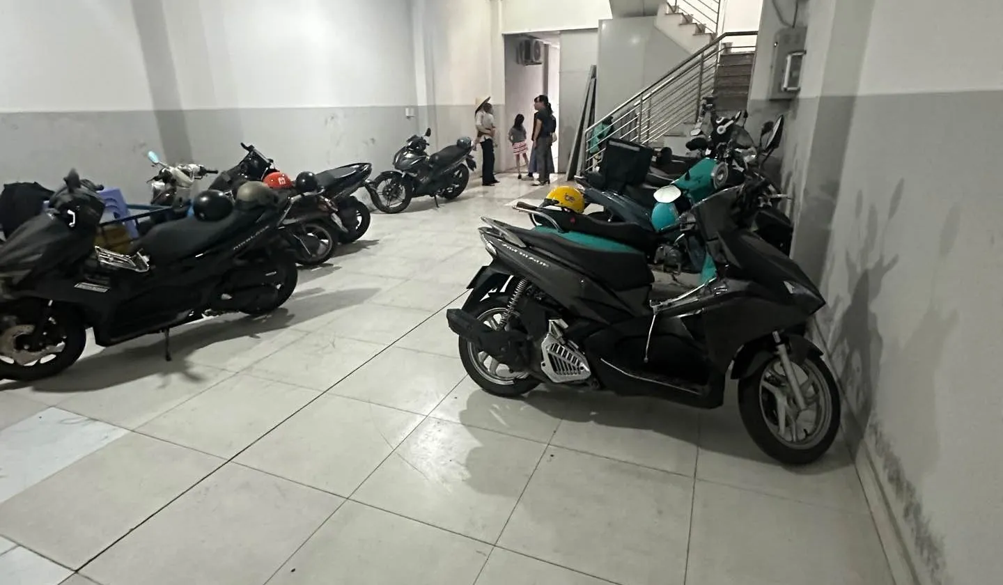 Bán nhà mặt phố 3 tầng Trung Mỹ Tây, An Sương, 11 phòng, 200m.... Bán nhà mặt phố tại Trung Mỹ Tây, Hồ Chí Minh 01