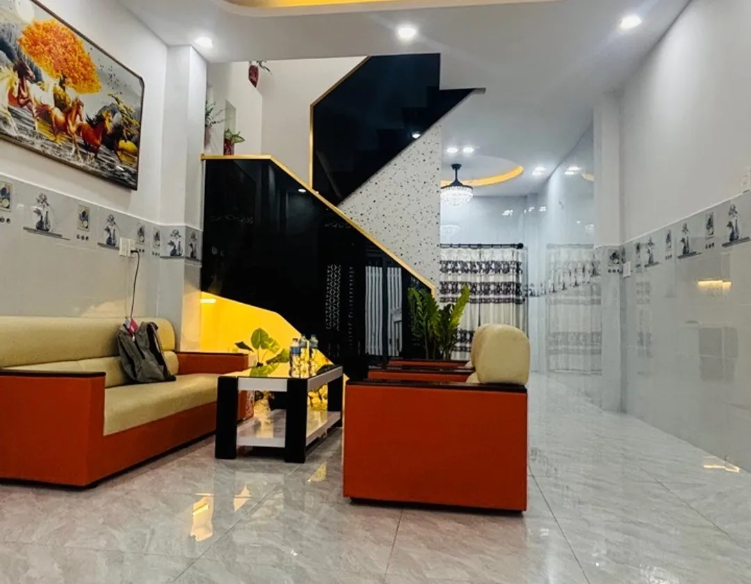 Cơ hội duy nhất sở hữu nhà 2 tầng mới xây tại Bà Hom Quận 6 giá chỉ 5,38 tỷ... Bán nhà riêng tại Phú Lâm, Hồ Chí Minh 01