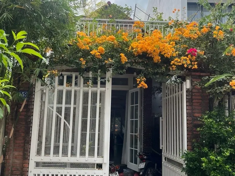 Nhà 2 tầng mặt tiền đường rộng, kinh doanh sầm uất tại Hòa Xuân... Bán nhà mặt phố tại Hòa Xuân, Đà Nẵng 01
