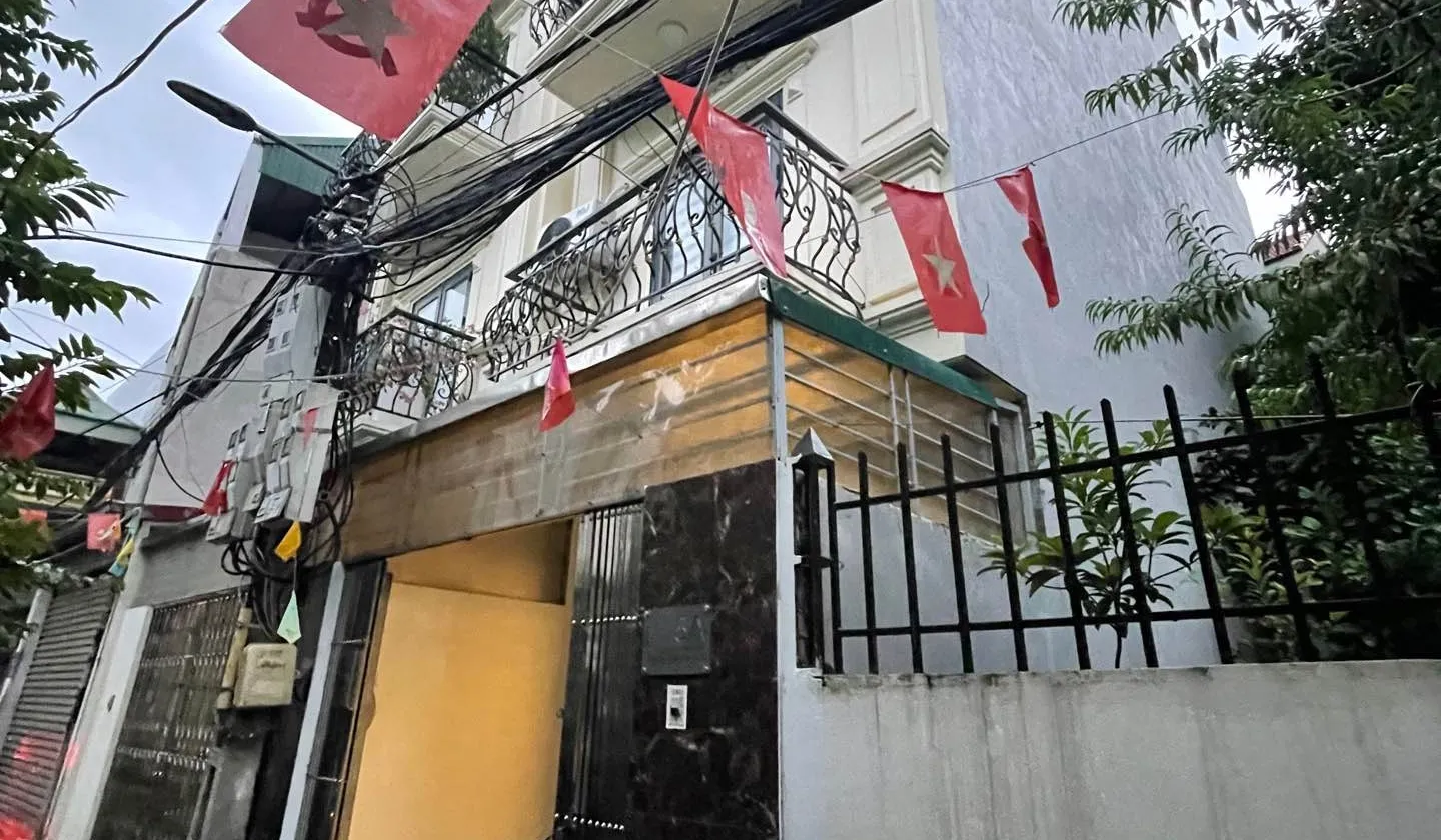Nhà riêng hiếm tại Thượng Thanh, ô tô đỗ cửa, giá trị tăng nhanh... Bán nhà riêng tại Việt Hưng, Hà Nội 01