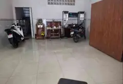 XE HƠI NGỦ TRONG NHÀ - HẺM 5M THÔNG TỨ TUNG - GẦN MẶT TIỀN - CHÍNH CHỦ LÂU ĐỜI!... Bán nhà riêng tại Tân Hòa, Hồ Chí Minh 04