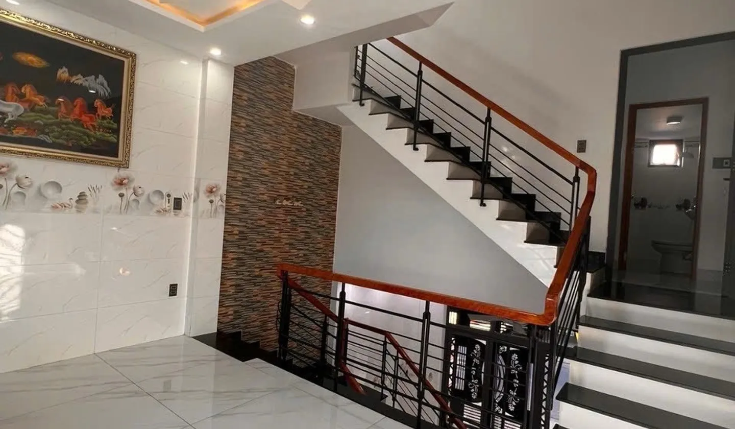Nhà mặt phố 5 tầng phường Thanh Khê, Đà Nẵng giá 6.5 tỷ... Bán nhà mặt phố tại Thanh Khê, Đà Nẵng 01