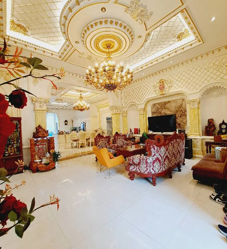 ✨ GIỮA NHỮNG ỒN ÀO SÀI GÒN, CÓ MỘT NƠI CHỈ CẦN TRỞ VỀ LÀ THẤY BÌNH YÊN…

🏡 Biệt thự 325m² • 5 tầng... Bán nhà mặt phố tại Tân Sơn Nhất, Hồ Chí Minh 01