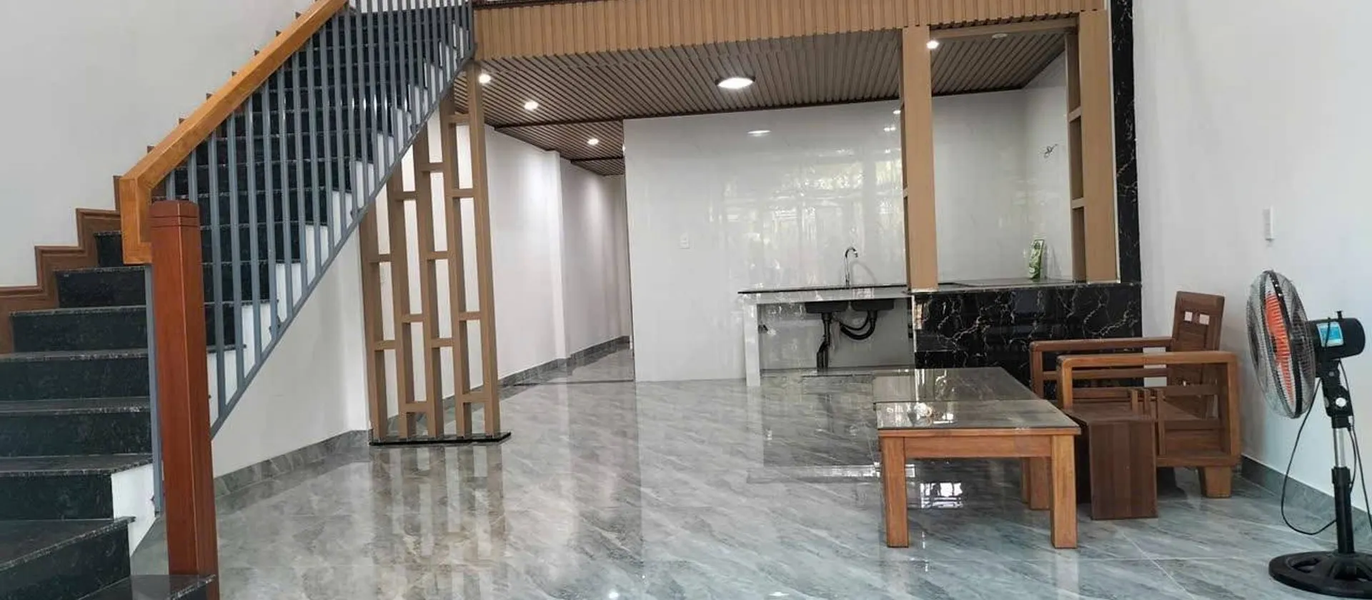 Nhà Mặt Phố Đẹp Gác Lửng - Gần Cầu Nguyễn Tri Phương, Đà Nẵng... Bán nhà mặt phố tại Hòa Xuân, Đà Nẵng 01