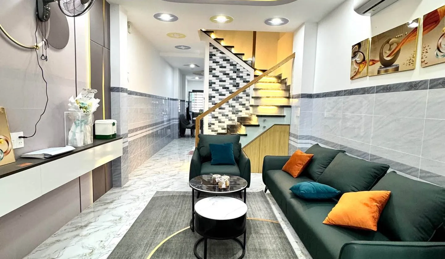 CHỦ GIẢM MẠNH CĂN NHÀ TÂM HUYẾT NGAY CÔNG VIÊN GIA ĐỊNH - 2 MẶT HẺM THÔNG THOÁNG, NHỈNH 6 T.Ỷ.... Bán nhà riêng tại Hạnh Thông, Hồ Chí Minh 01