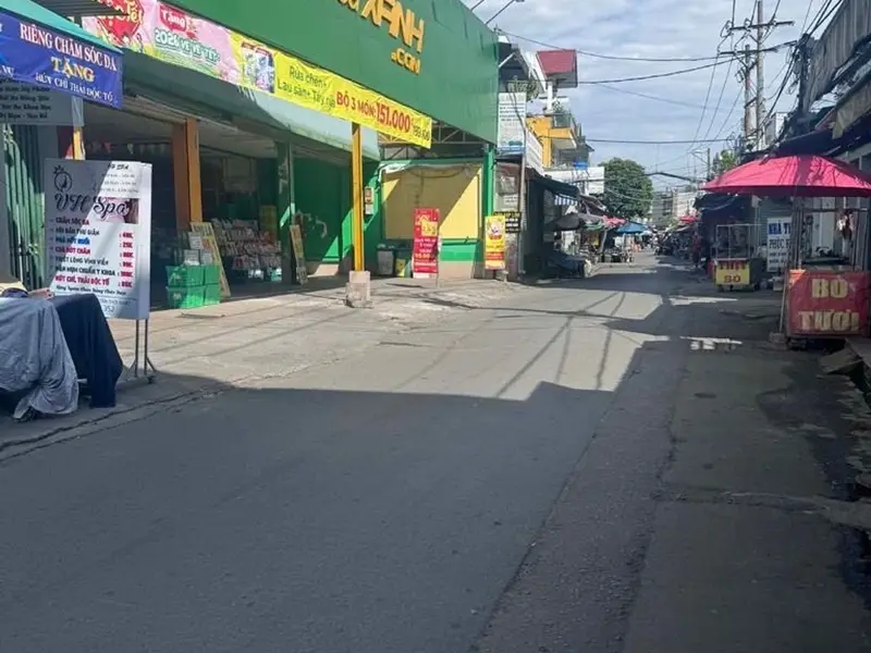Bán nhà riêng Trường Chinh mặt tiền kinh doanh 106 m2 pháp lý rõ ràng... Bán nhà riêng tại Đông Hưng Thuận, Hồ Chí Minh 01