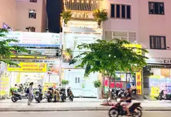 MẶT TIỀN DƯƠNG QUẢNG HÀM – KINH DOANH SẦM UẤT 🔥
💥 56M² – NGANG 4M – CÓ HẦM – 1 TRỆT 2 LẦU + SÂN... Bán nhà mặt phố tại An Nhơn, Hồ Chí Minh 01