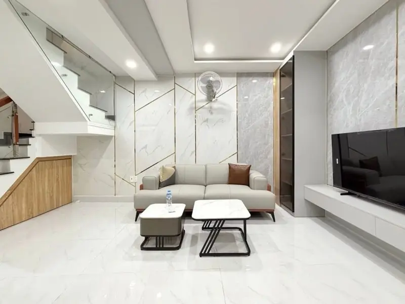 Nhà đẹp 4 tầng, 5PN rộng rãi giữa lòng Phú Nhuận... Bán nhà riêng tại Cầu Kiệu, Hồ Chí Minh 01