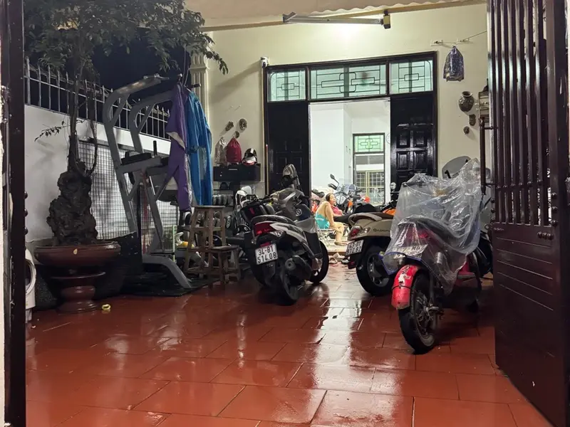 Nhà Riêng Đẳng Cấp Tại Trung Tâm Cầu Giấy - Không Gian Sống Lý Tưởng... Bán nhà riêng tại Nghĩa Đô, Hà Nội 01