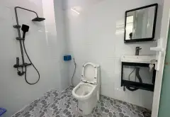 Nhà 4 Tầng, 8 Phòng Ngủ, Cách Quận 1 Chỉ Một Km... Bán nhà riêng tại Thạnh Mỹ Tây, Hồ Chí Minh 04