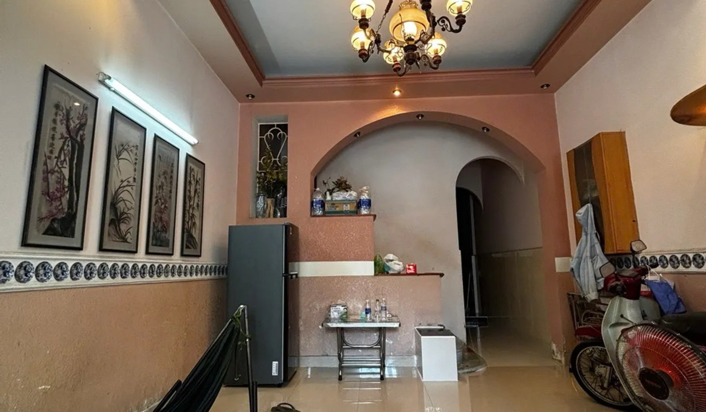 Nhà 2 tầng 3PN 3WC diện tích 65m2 tại Quận 8 giá 8.9 tỷ... Bán nhà mặt phố tại Chánh Hưng, Hồ Chí Minh 01