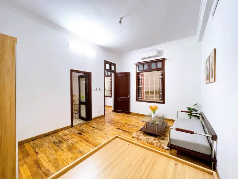 Bán nhà riêng 4 tầng mặt tiền rộng tại Lạc Long Quân, gần Hồ Tây... Bán nhà riêng tại Nghĩa Đô, Hà Nội 01