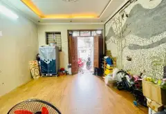Bán nhà ĐỊNH CÔNG- LÔ GÓC DÂN XÂY CHỈ VÀI BƯỚC RA Ô TÔ TRÁNH VỊ TRÍ SIÊU HIẾM SỔ ĐỎ NGÕ RỘNG 8.7 tỷ... Bán nhà riêng tại Định Công, Hà Nội 01