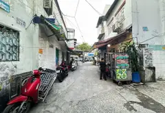 Nhà mặt phố Quận 10 - Giá hời, vị trí vàng... Bán nhà mặt phố tại Diên Hồng, Hồ Chí Minh 10