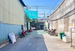 Căn Nhà Cũ Sát Mặt Tiền - Cơ Hội Vàng Cho Nhà Đầu Tư!... Bán nhà riêng tại Bình Hưng Hòa, Hồ Chí Minh 03