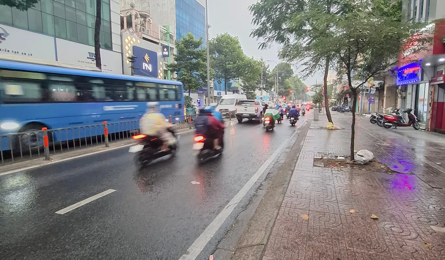 Nhà mặt phố kinh doanh rộng rãi tại trung tâm quận với diện tích 290m2... Bán nhà mặt phố tại Tân Hòa, Hồ Chí Minh 01