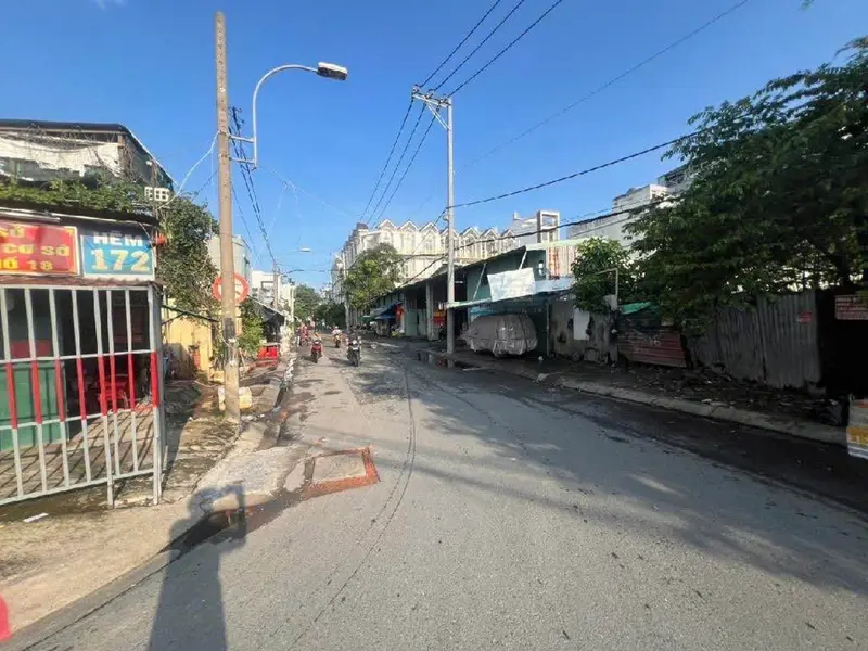 Bán nhà Võ Văn Kiệt đường xe tải thông phường Bình Phú, Quận 8, diện tích 94.4m2... Bán nhà riêng tại Phú Định, Hồ Chí Minh 01