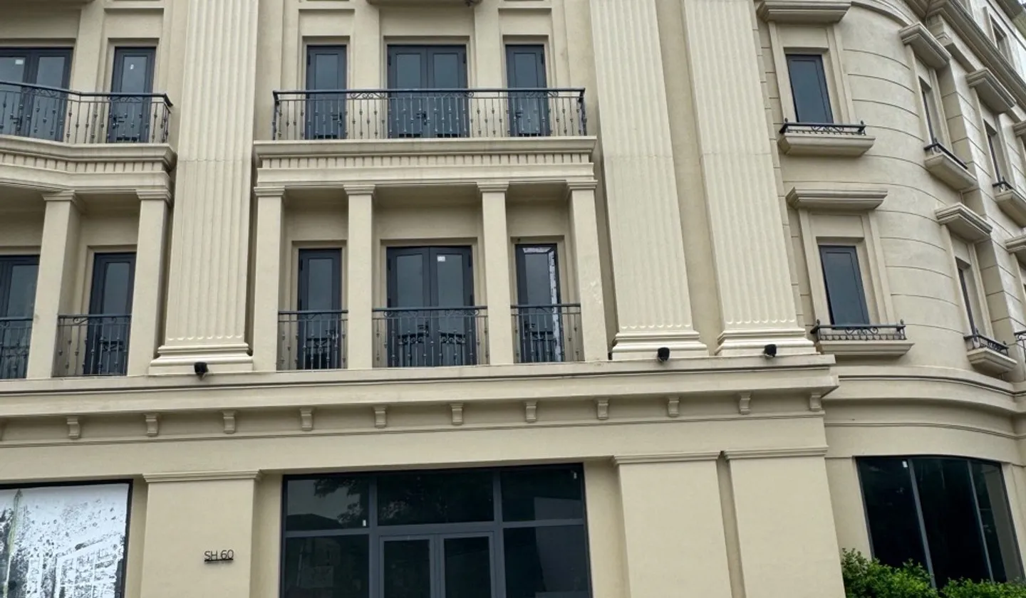 Bán nhà mặt phố lô góc 2 mặt đường tại phường Nguyễn Xiển, 173m², phù hợp kinh doanh đa dạng... Bán nhà mặt phố tại Thanh Liệt, Hà Nội 01