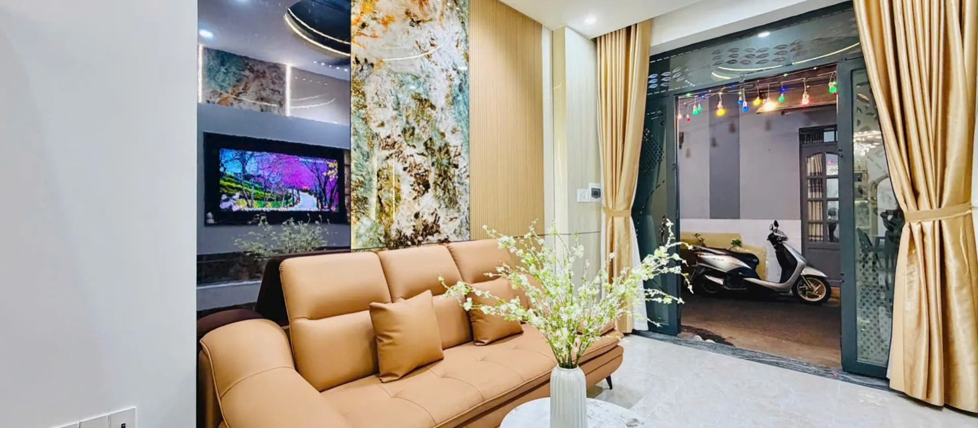 Bán nhà riêng 2 tầng 3 phòng ngủ tại Thống Nhất, Gò Vấp hẻm xe hơi giá 5.68 tỷ... Bán nhà riêng tại An Hội Đông, Hồ Chí Minh 01