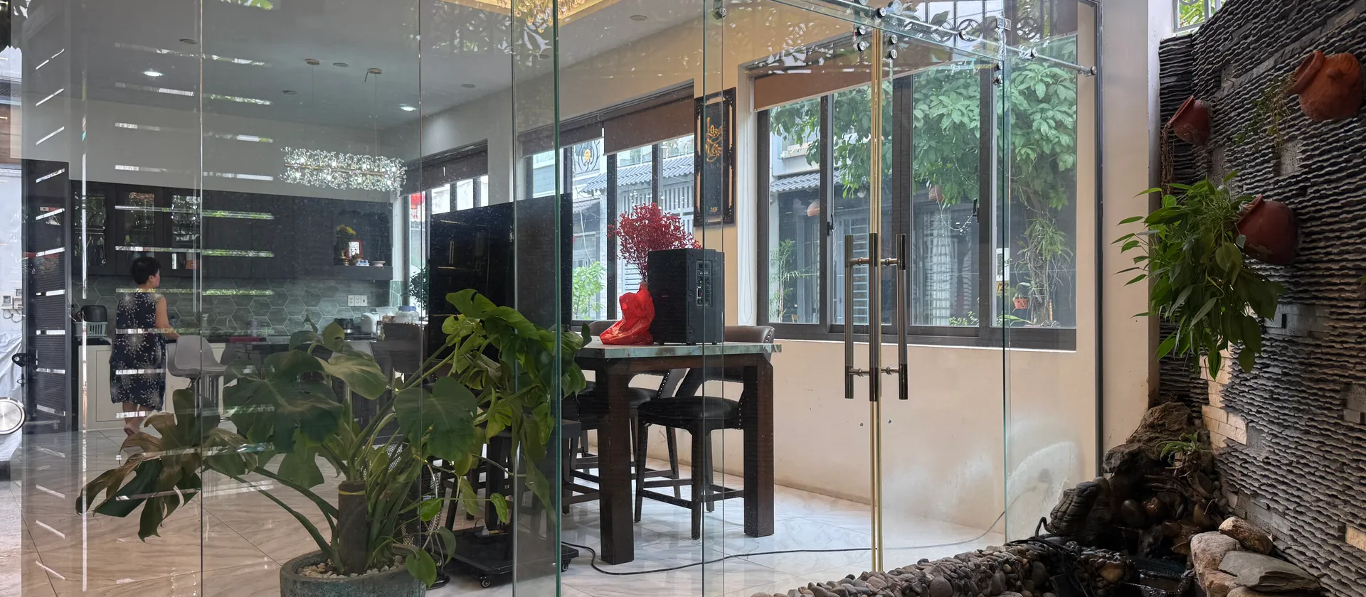 Bán nhà Hiệp Bình căn góc 4 tầng, 5 phòng ngủ, có thang máy.... Bán nhà riêng tại Hiệp Bình, Hồ Chí Minh 01