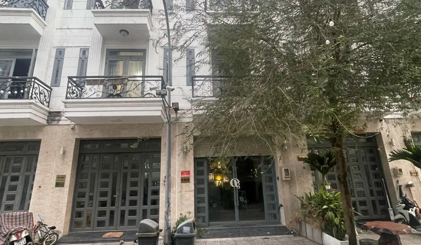 Nhà 4 tầng có thang máy riêng tại Bảo Ngọc Garden, TP.HCM, 6.1 tỷ... Bán nhà riêng tại An Phú Đông, Hồ Chí Minh 01