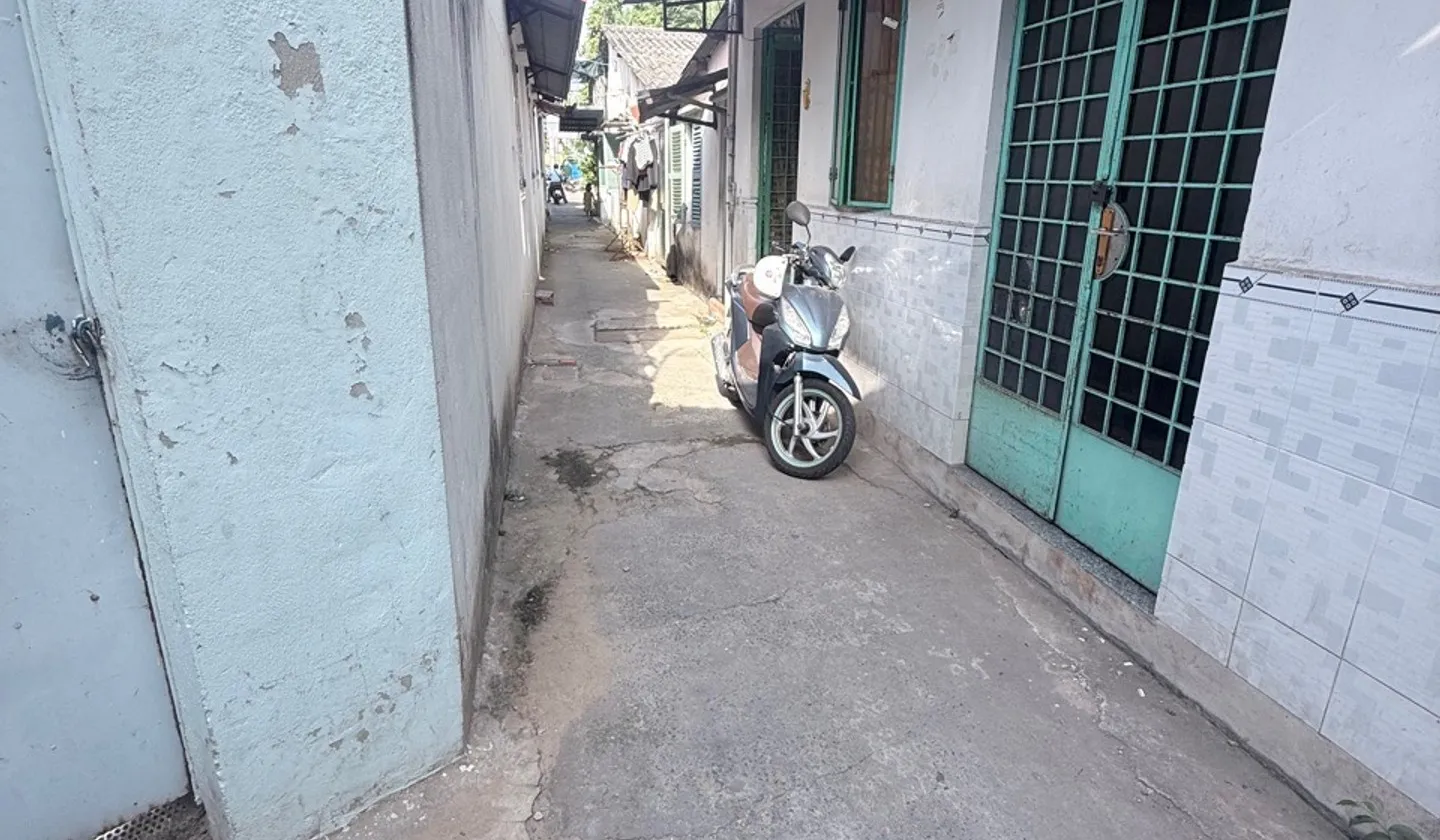 Bán nhà riêng xã Hóc Môn gần Lê Thị Hà, diện tích 15m2, 2 PN, giá 740 triệu... Bán nhà riêng tại Hóc Môn, Hồ Chí Minh 01
