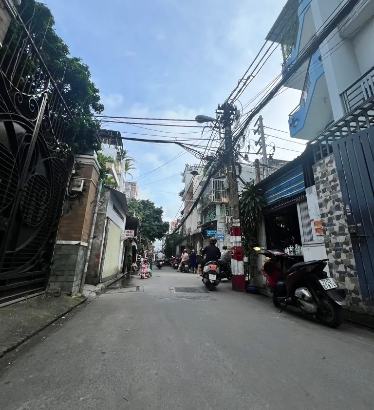 Nhà mặt phố kinh doanh Tân Bình 4 tầng diện tích 65m2 giá cạnh tranh... Bán nhà mặt phố tại Bảy Hiền, Hồ Chí Minh 01