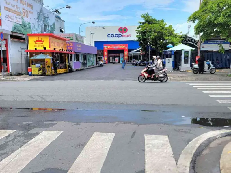 Nhà kiên cố 3 tầng, ôtô vào tận cửa, hẻm yên tĩnh Tân Phú... Bán nhà riêng tại Phú Thạnh, Hồ Chí Minh 01