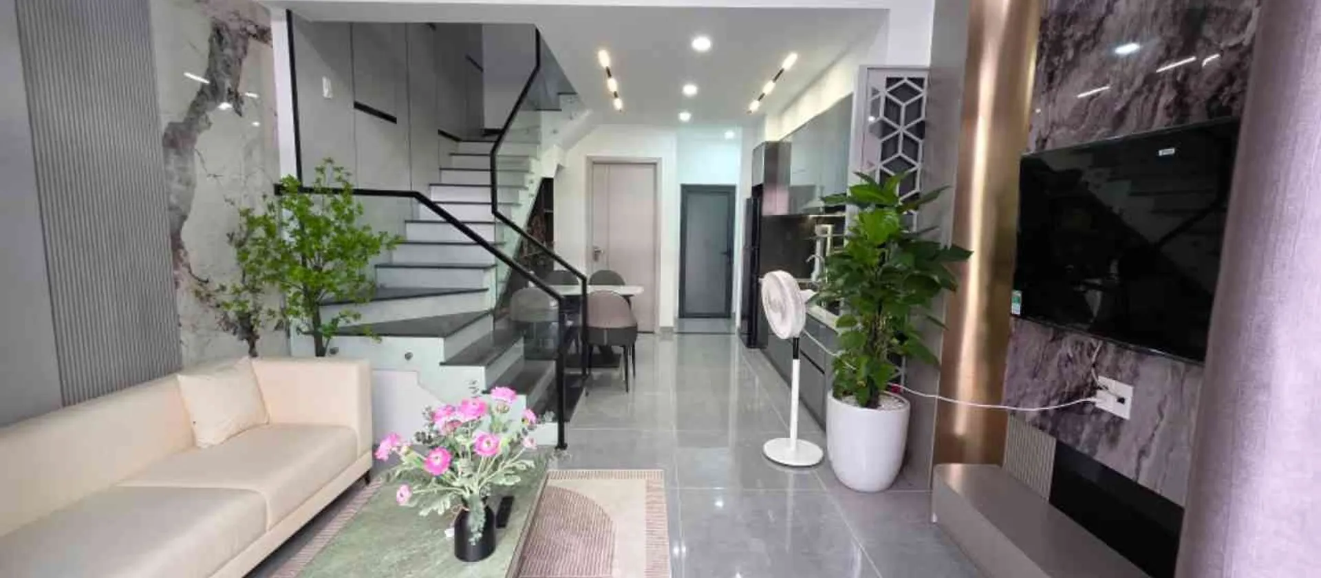 Cơ hội sở hữu nhà 3 tầng trung tâm Hải Châu giá tốt hiếm có... Bán nhà riêng tại Hải Châu, Đà Nẵng 01