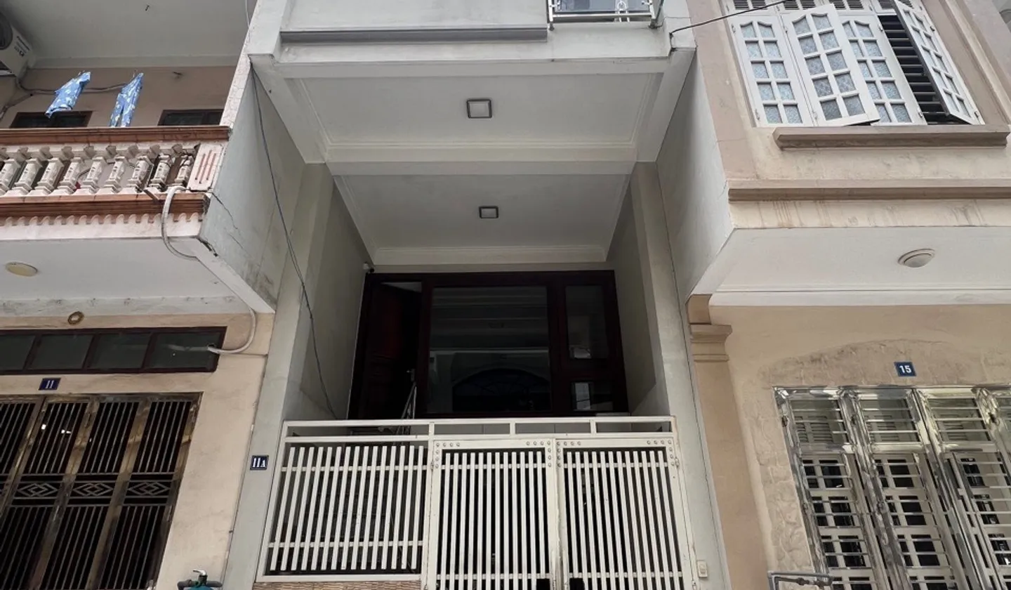 Nhà phố 5 tầng sang chảnh tại Hạ Long, sẵn sàng chờ chủ mới!... Bán nhà mặt phố tại Hạ Long, Quảng Ninh 01