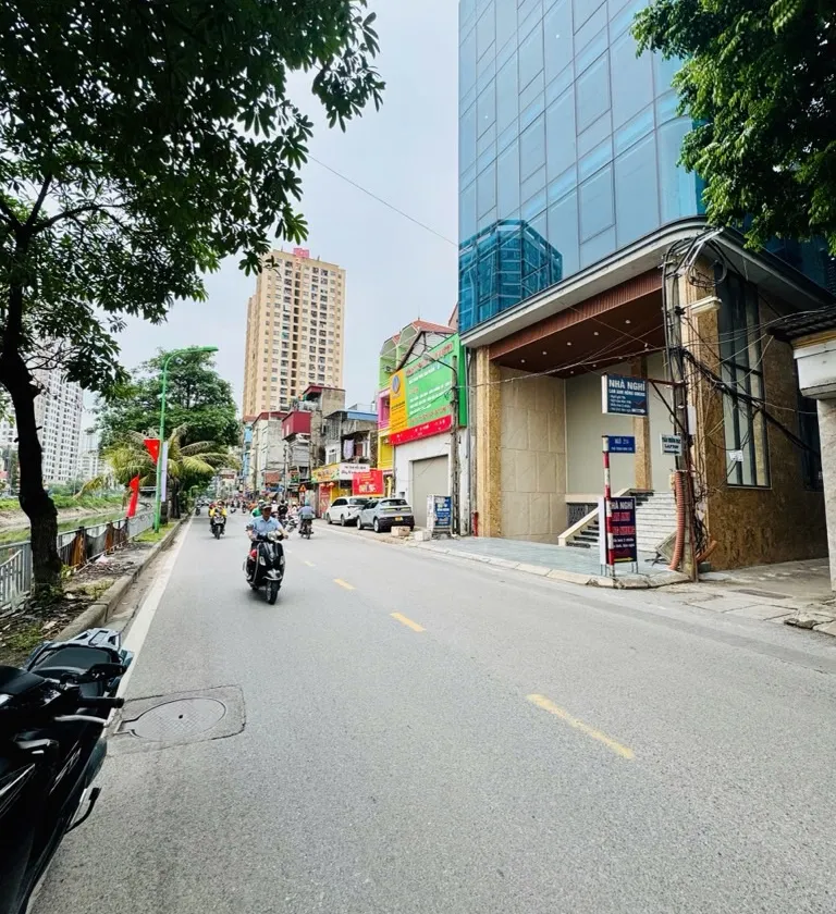 CHỦ GÃY BANK – CẮT SỐC 20 TỶ | TÒA VĂN PHÒNG HOÀNG MAI 200M² – 9 TẦNG + HẦM – LÔ GÓC .Linh đàm... Bán nhà mặt phố tại Định Công, Hà Nội 01