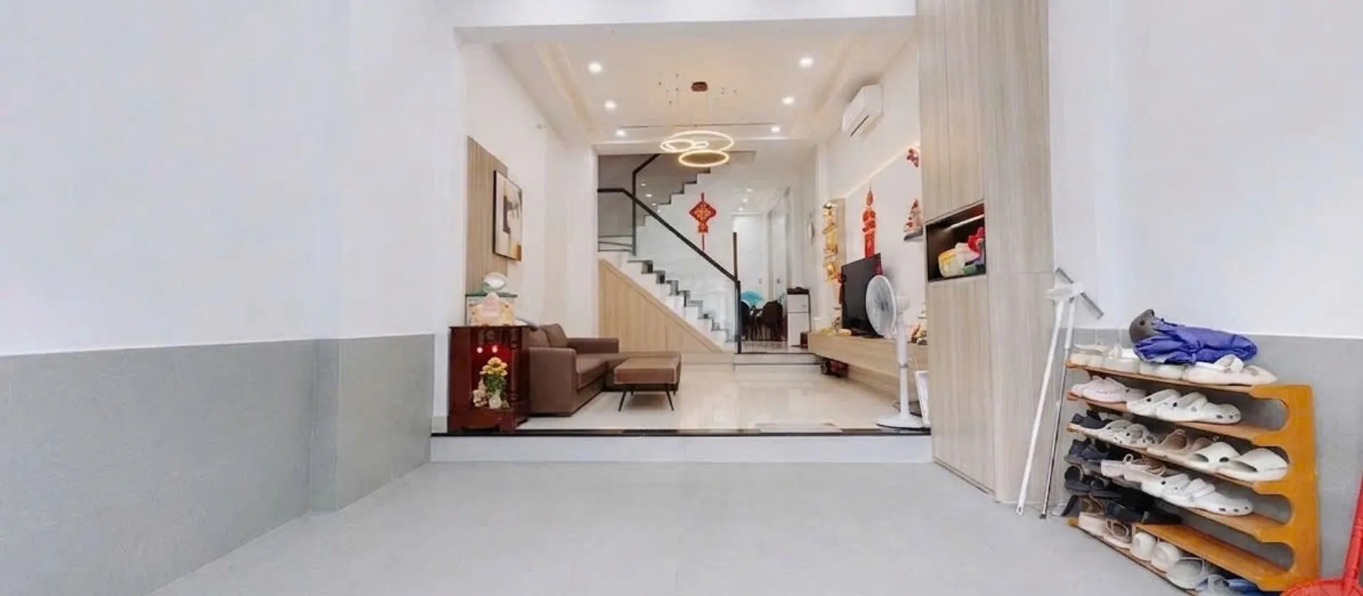 QUẬN 7 HẺM XH _ KINH DOANH TỐT VỊ TRÍ SÁT NGUYỄN THỊ THẬP – NHÀ MỚI FULL NỘI THẤT 🌲... Bán nhà riêng tại Phú Thuận, Hồ Chí Minh 01
