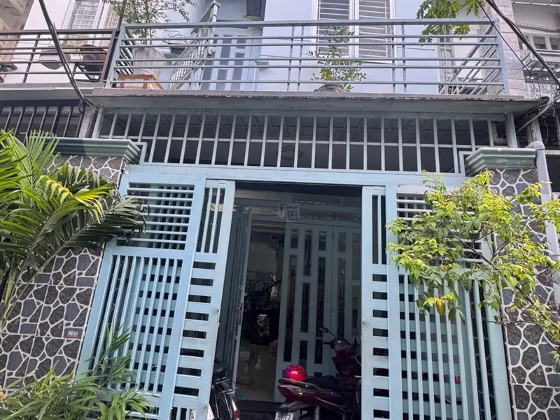 Cơ hội sở hữu nhà 2 tầng 3 phòng ngủ tại Quận 7 với giá tốt... Bán nhà riêng tại Tân Thuận, Hồ Chí Minh 01