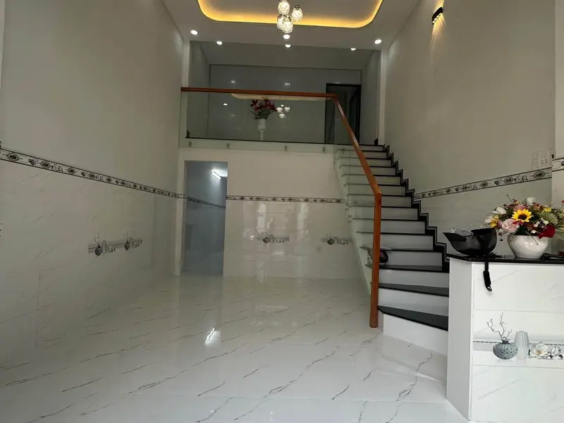 Nhà 2 tầng, hẻm xe hơi phường Trung Mỹ Tây, giá tốt... Bán nhà riêng tại Trung Mỹ Tây, Hồ Chí Minh 01