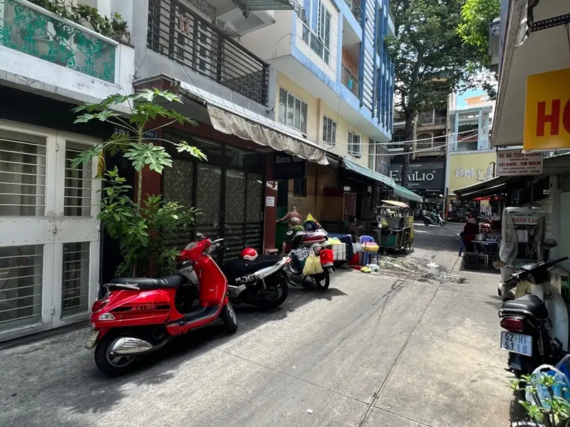 Nhà góc 2 mặt hẻm xe hơi trung tâm Quận 5 giá tốt... Bán nhà riêng tại An Đông, Hồ Chí Minh 01