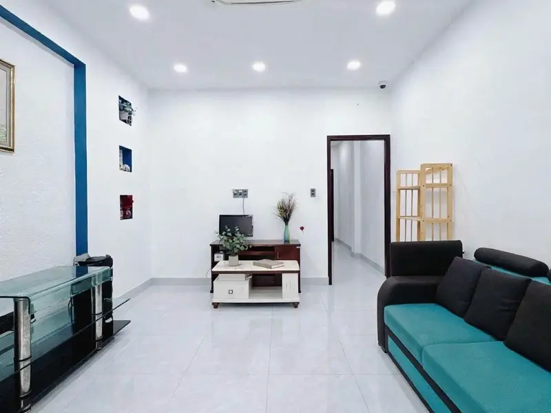 Đối diện Trường Đảng - 56m2 - 5 Tầng - Nhỉnh 19 tỷ - Hẻm 2 ô tô tránh... Bán nhà mặt phố tại Khánh Hội, Hồ Chí Minh 01