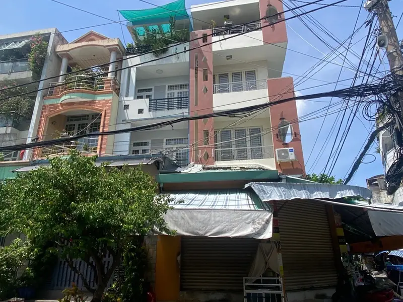 Bán nhà mặt phố 4 tầng 5 phòng ngủ tại phường Bình Phú, TP.HCM... Bán nhà mặt phố tại Bình Phú, Hồ Chí Minh 01