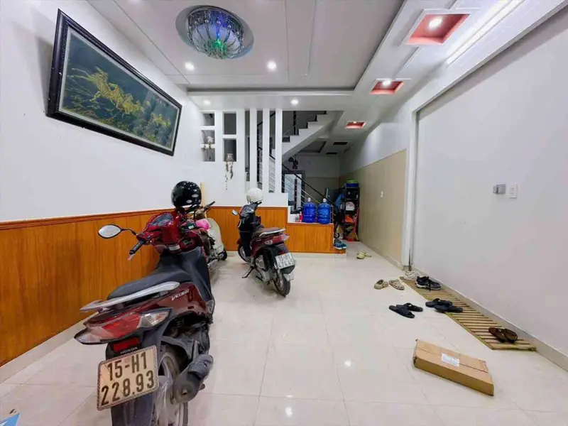 Nhà 3 tầng đẹp ở trung tâm Hải An, Phòng ngủ đầy đủ, an yên cho gia đình... Bán nhà riêng tại Hải An, Hải Phòng 01