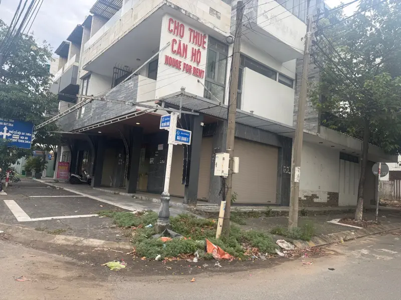 Bán nhà mặt phố 2 mặt tiền tại phường Bùi Quốc Hưng, diện tích lớn 218 m2, giá cạnh tranh... Bán nhà mặt phố tại Sơn Trà, Đà Nẵng 01