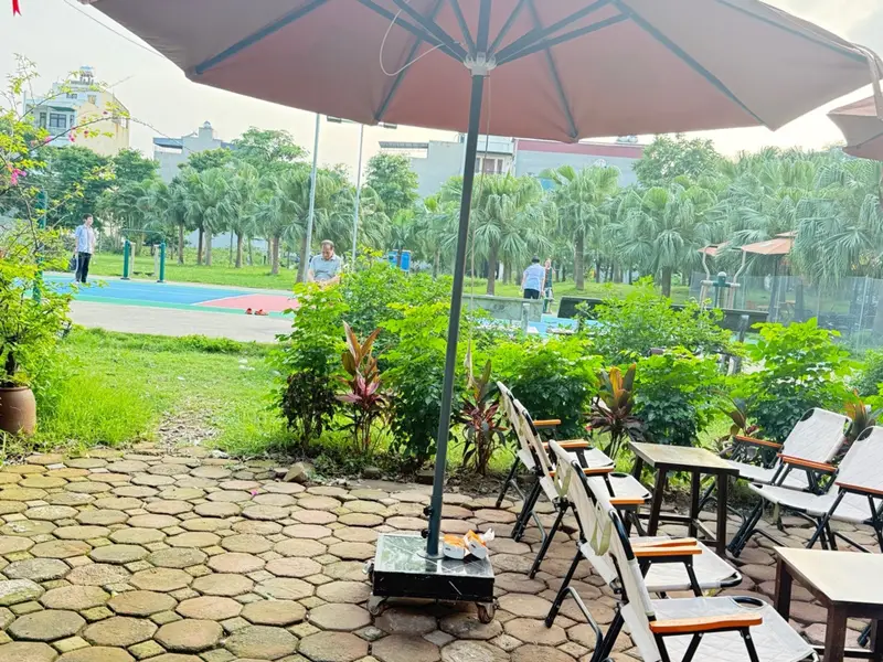 Nhà phố ba tầng sang trọng tại khu đô thị Tân Hồng đối diện công viên Phú Điền... Bán nhà mặt phố tại Từ Sơn, Bắc Ninh 01
